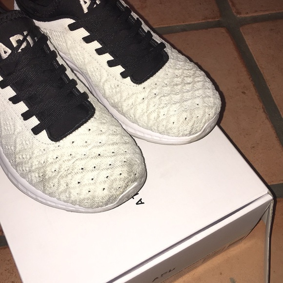 Sold - Picture 3 of 3